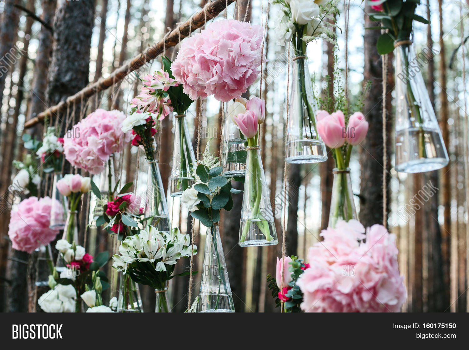 Wedding Flower Concept wedding flowers decoration arch in the forest the idea of Wedding Flower Concept wedding flowers decoration arch in the forest the idea of