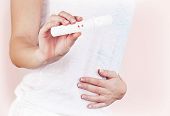 pic of medical  - Positive pregnancy test result - JPG 