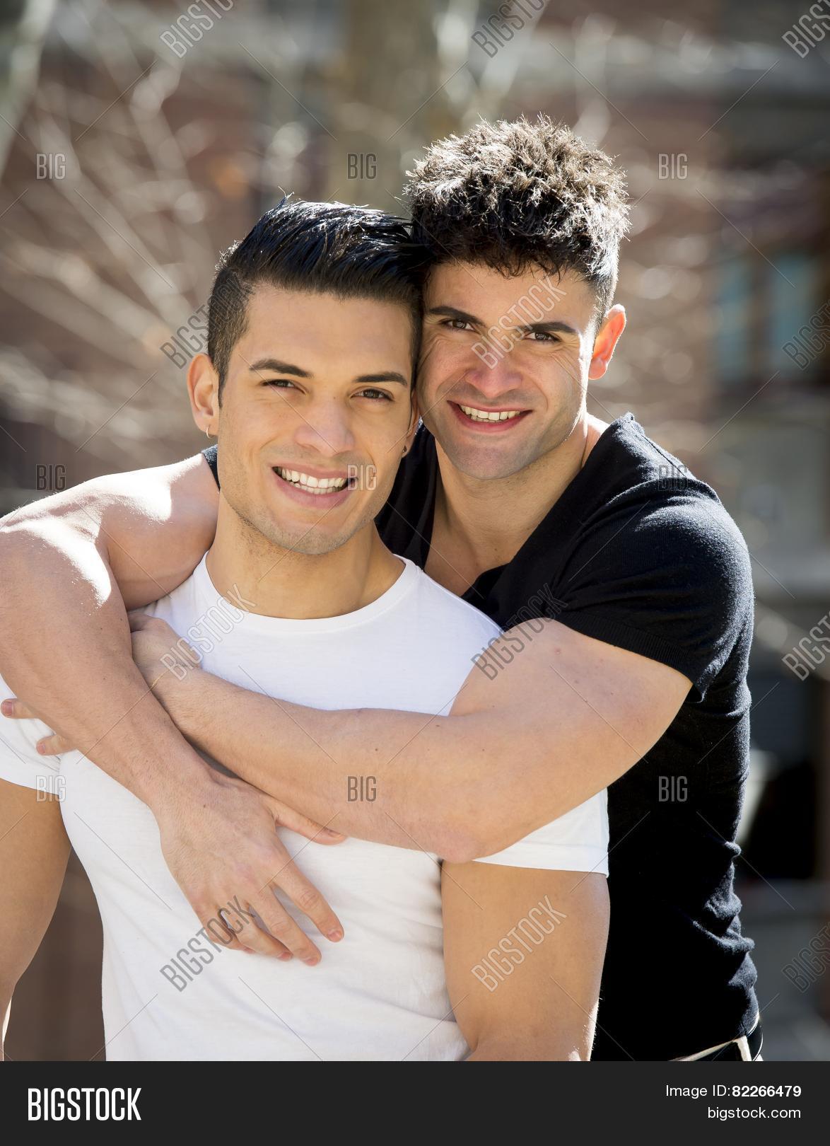 free gay and happy nashville gay bar