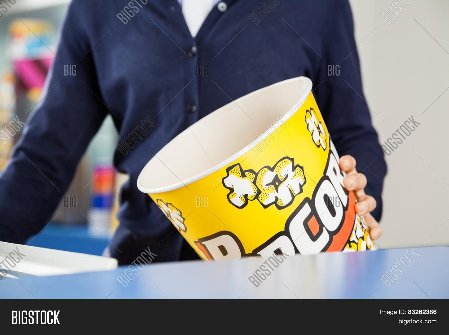 concession stand worker