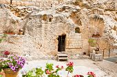 picture of religion  - Garden Tomb in Jerusalem - JPG 