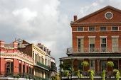 picture of quarter horse  - Typical houses with exquisite ironwork in French Quarter - JPG 