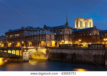Picture or Photo of Ile de la cite Paris Ile de France France
