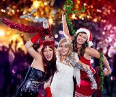 pic of movement  - the unlike trio 06 - JPG 