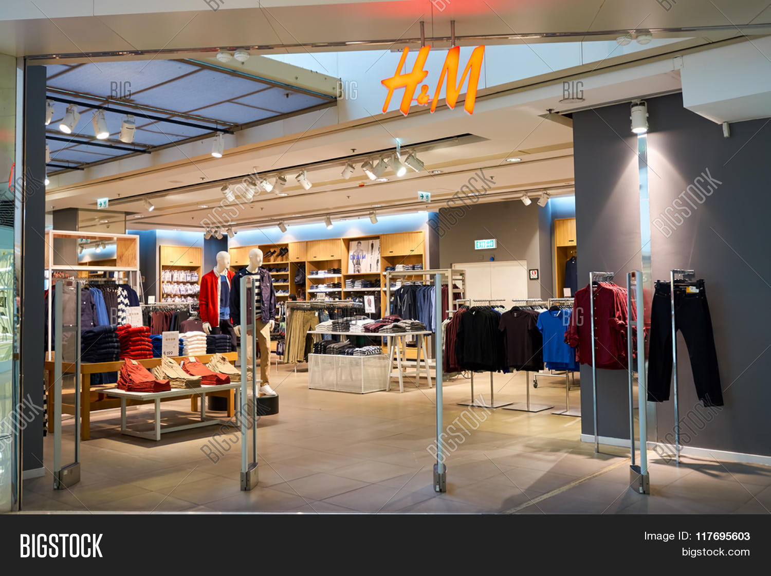 HONG KONG JANUARY 26, 2016 entrance to H&M store. H&M is a Swedish