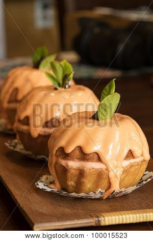 Yummy Mini Pumpkin Bundt Cakes