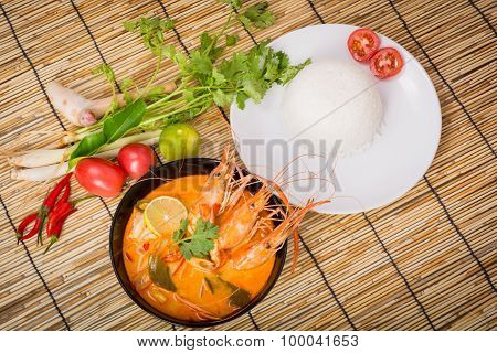 Tom Yum Goong, Thai Hot Spicy Soup Shrimp