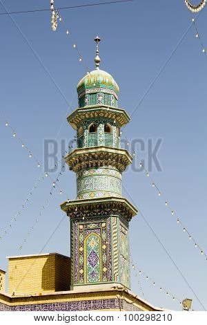Minaret of The shrine of Fatima Almasomh