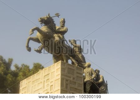 Nadir Shah Statue