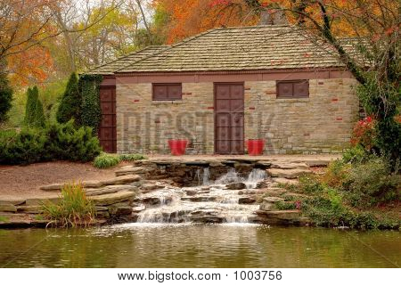 ฤดูใบไม้ร่วงที่สวนเอเดน