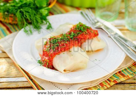 Cabbage Rolls With Tomato Sauce And Dill