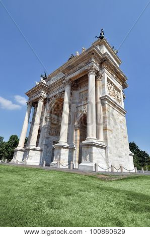Milan - Arch Of Peace