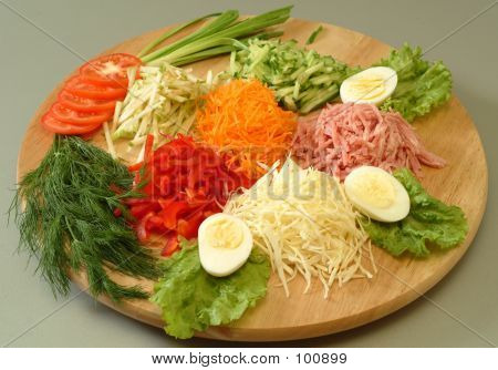 ส่วนประกอบในสลัดบนกระบะ