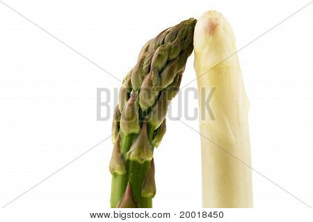 weißem und grünem Spargel