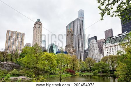 Central Park And Manhattan Skyline In Nyc