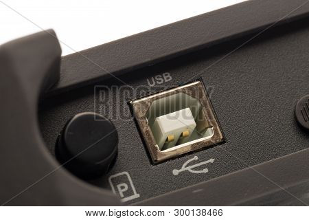 Usb Type B Input Of Digital Signal Oscilloscope , Close Up View