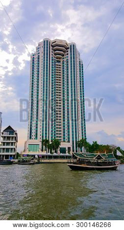 Bangkok, Thailand - May 4, 2019: Exterior View Of The Peninsula Bangkok Hotel, A 5-star Hotel In Ban