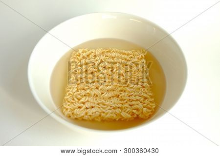 Instant Noodle In White Ceramic Bowl, Soup Ramen Noodles In Ceramic Bowl Horizontal