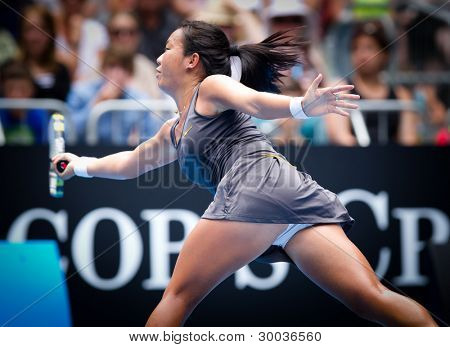 MELBOURNE - 21. ledna: Vania Kingová USA v její třetí kolo ztrátu Ana Ivanovic Srbska na 