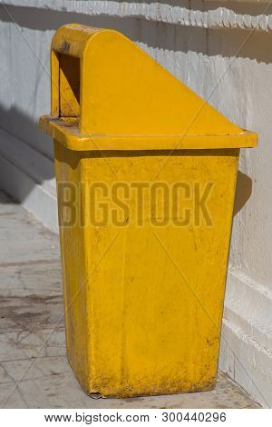 Indian Government Has Installed A Lot Of Dustbins Throughout The City