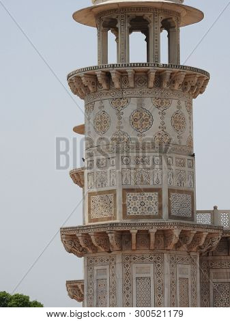 Tomb Of Itimad-ud-daul, The Details Near Small Taj Mahal, Agra, India.