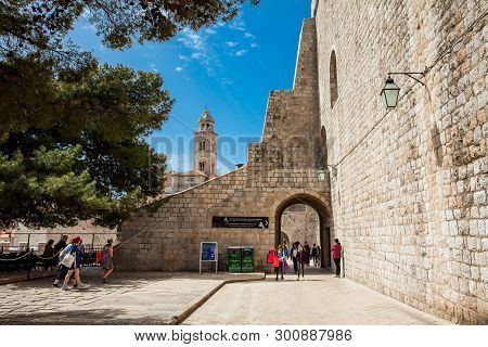 Dubrovnik, Croatia - April, 2018: Inner Part Of Ploce Gate At The Beautiful Dubrovnik Walls
