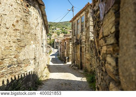 Charming, Traditional Stone House In Douro Valley, Portugal