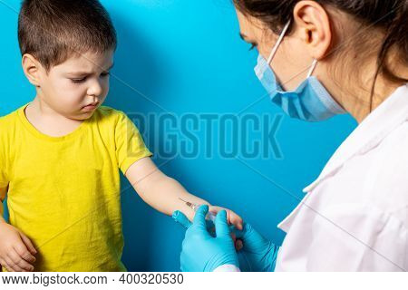 A Doctor Or Nurse Does A Mantoux Test For A Small Baby Boy. Tuberculosis Test, Vaccination. Intrader