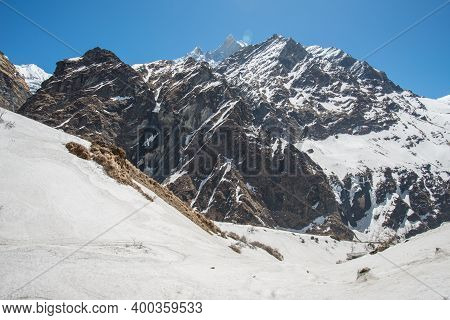 Beautiful Massif Mountains View Of Machhapuchhre Mountain (mt.fish Tail) View From Mbc (machhapuchhr
