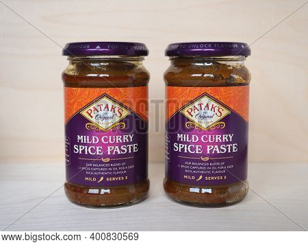 London - Dec 2020: Patak's Jar Of Mild Curry Spice Paste