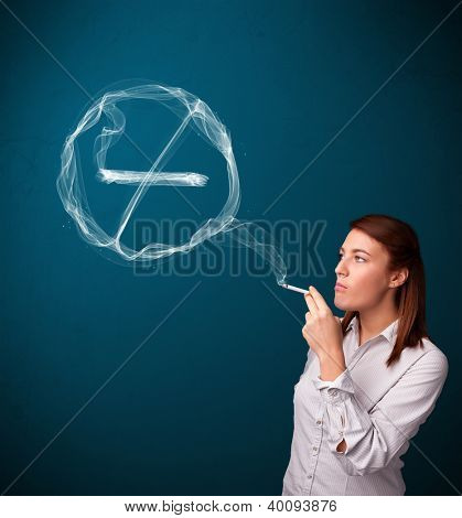 Cigarro de unheathy de fumar muito jovem senhora com nenhum sinal de fumar