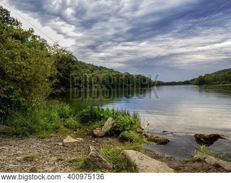 Keystone Lake In The Laurel Highlands In West Moreland County, Pennsylvania In The Late Summer Right
