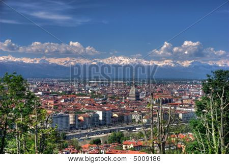 Vista da cidade de Turim do Monte