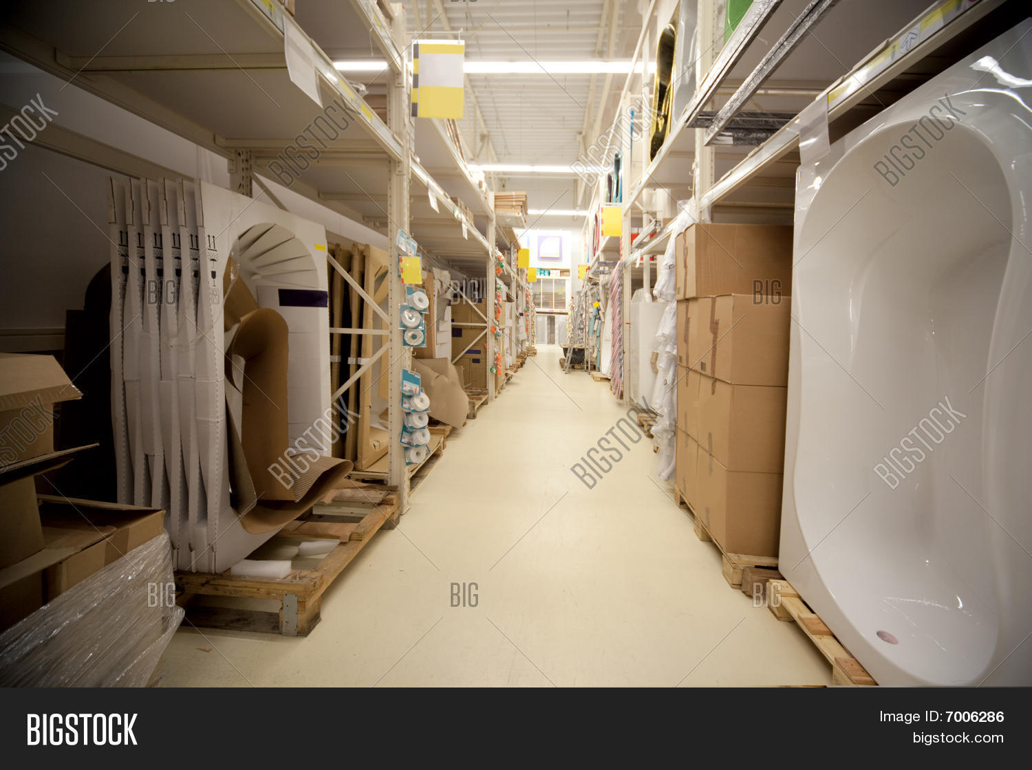 туалетные перегородки алютех. сантехника туалет магазин сантехника. производство ванн. туалетные перегородки из пвх. выставка унитазов.