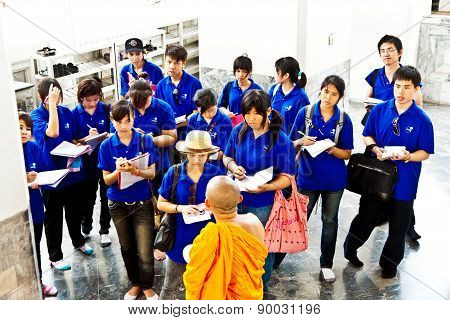 Buddhist Monk Explains The Secrets Of Temple Area Wat Pho