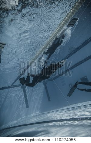 Dynamic With Fins (dyn) Performance From Underwater