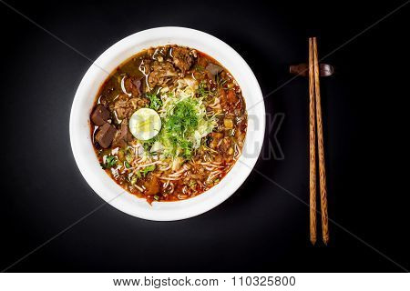 Rice Noodles With Spicy Pork Sauce (nam Ngiao)