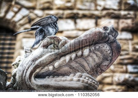 Animal Head In Hercules And Cacus Statue