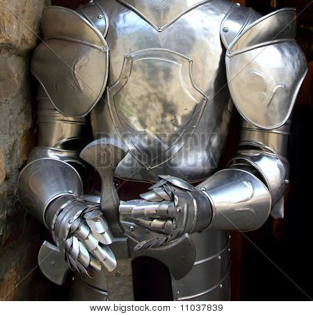 Medeltida krigare soldat metall skyddskläder