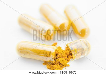 Herbal Powder In Capsule.