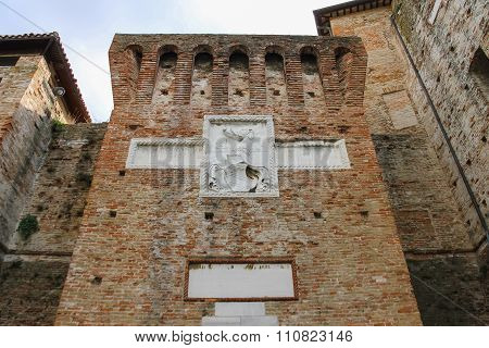 Walls Of Medieval Sigismondo Castle (castello Sidzhizmondo) In Rimini, Italy.