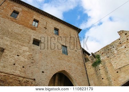 Walls Of Medieval Sigismondo Castle (castello Sidzhizmondo) In Rimini, Italy.