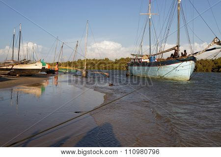 Morondava, Madagascar, November 25, 2015 : The Small Harbor Of Morondava. The Outrigger Canoes Are U