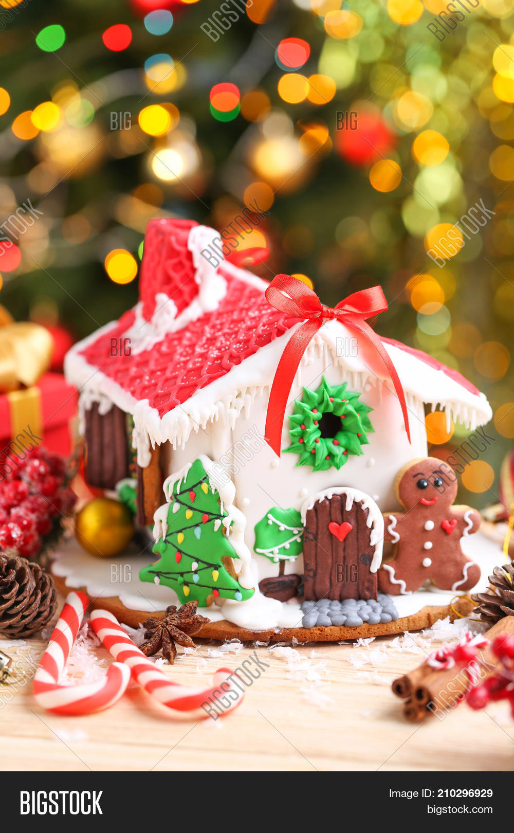 Christmas Gingerbread Image & Photo (Free Trial) Bigstock