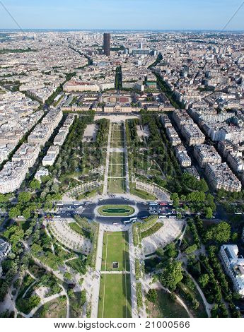 บรรยากาศบนดาวอังคารเดแชมป์และ Ecole Militaire