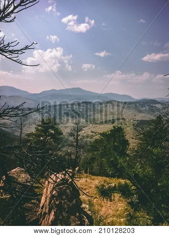 Mountain trail  in Windy Saddle Park Colorado