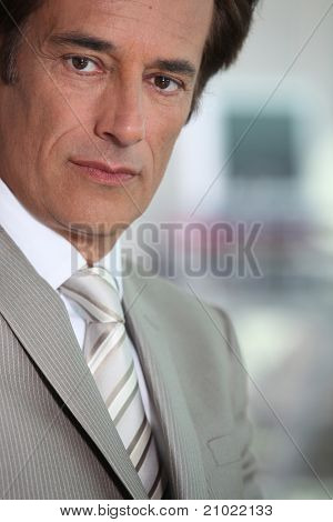 Portrait de l'homme d'affaires prospère