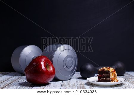 A healthy diet is the choice of fruit instead of cake
