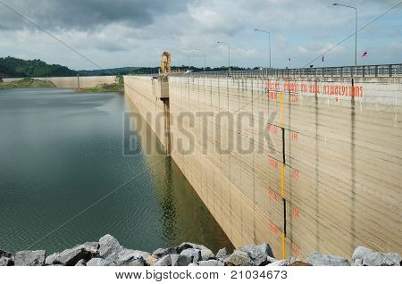 Khun Dan Prakan Chol Dam, Nakhon Nayok, Thaimaa