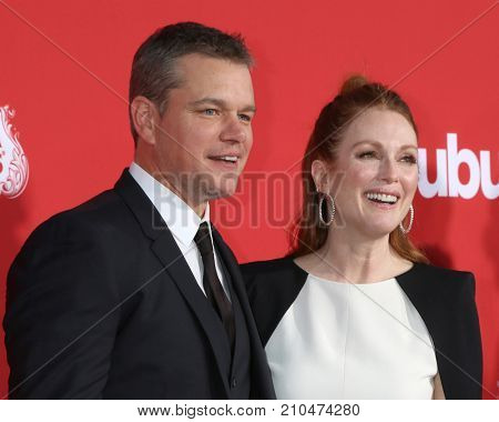 LOS ANGELES - OCT 22:  Matt Damon, Julianne Moore at the 
